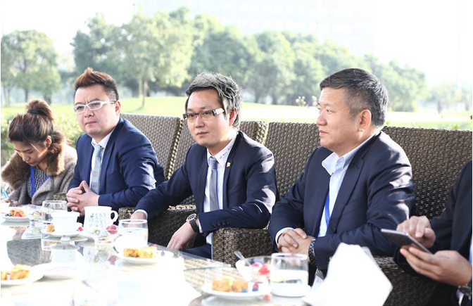 泰國領事到訪，安琪兒海外初謀